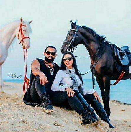 بالصور - سمية الخشاب تقع في الخطأ نفسه بسبب ريم البارودي.. والجمهور يسخر منها