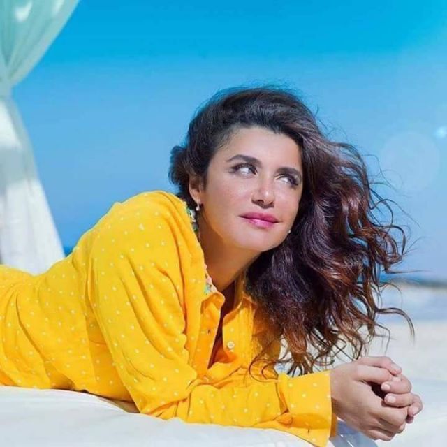 غادة عادل تثير الجدل والتساؤلات بما فعلته مع طليقها