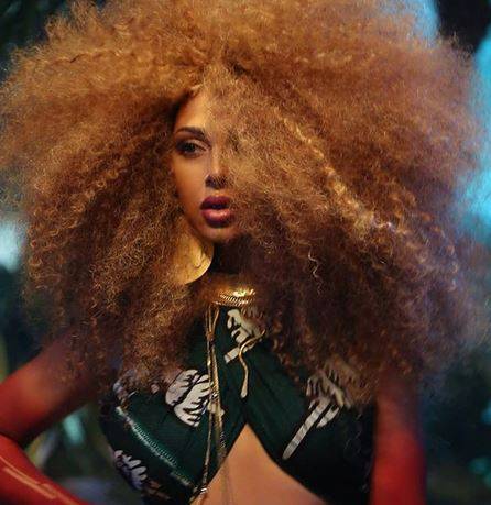 بالصور - بعد شعرها المنكوش ميريام فارس تعتمد صيحة مكياج جديدة.. شاهدوها