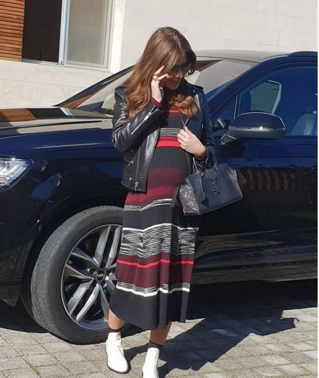 في أشهر حملها الأخيرة نانسي عجرم تثير الحيرة بهذه الصورة... لماذا قالوا 