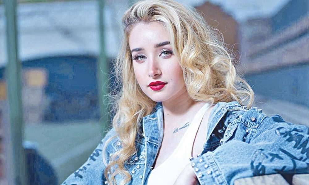 بعد الضجة التي أثارتها بصورة كلب مفقود.. هنا الزاهد تفجر مفاجأة جديدة!