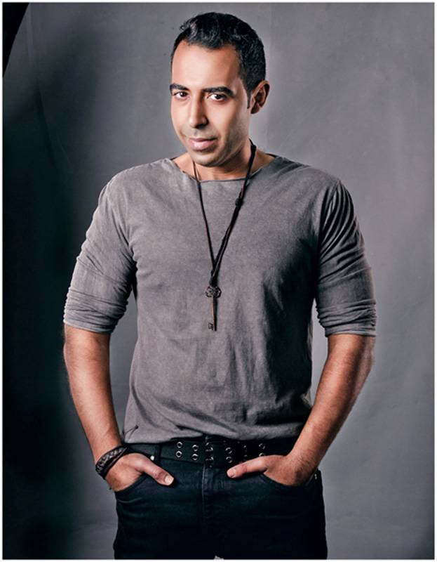 محمد عدوية:
والدي في صحة جيدة وقد يجمعنا دويتو غنائي جديد