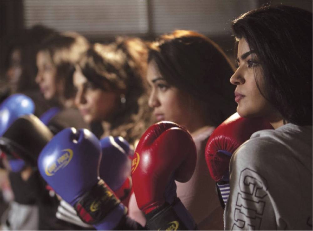 وجوه نسائية سعودية من مواقع التواصل الى 