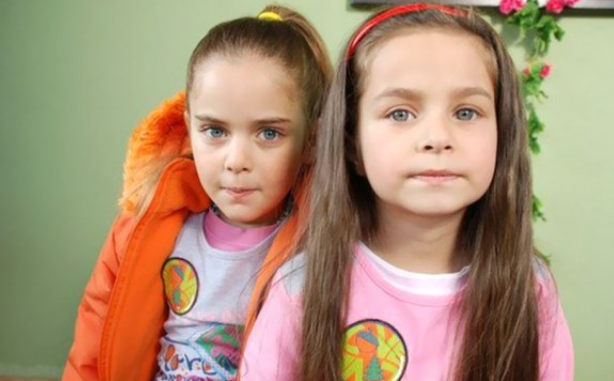 بالصور - هل تذكرون طفلتي 