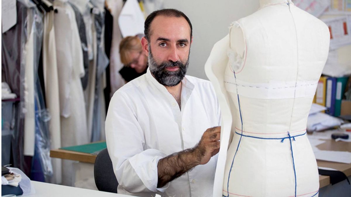 ربيع كيروز يعيّن رسميّاً على جدول عروض
أسبوع الموضة الراقية في باريس