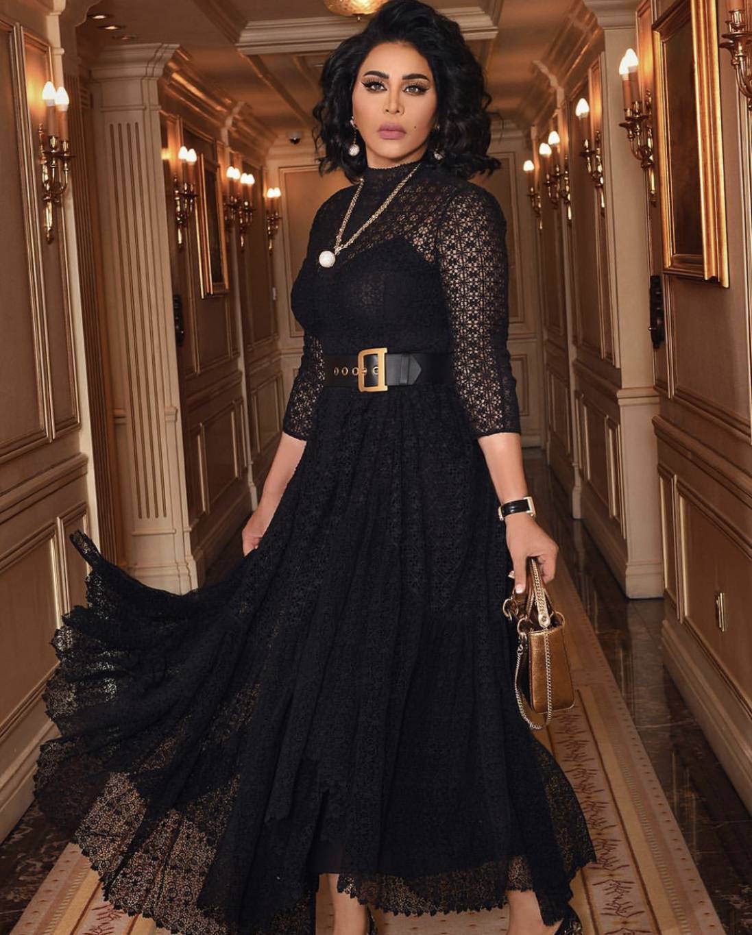 بالصور - شاهدي جمال إطلالة أحلام من توقيع ديور ... وخسارتها من وزنها