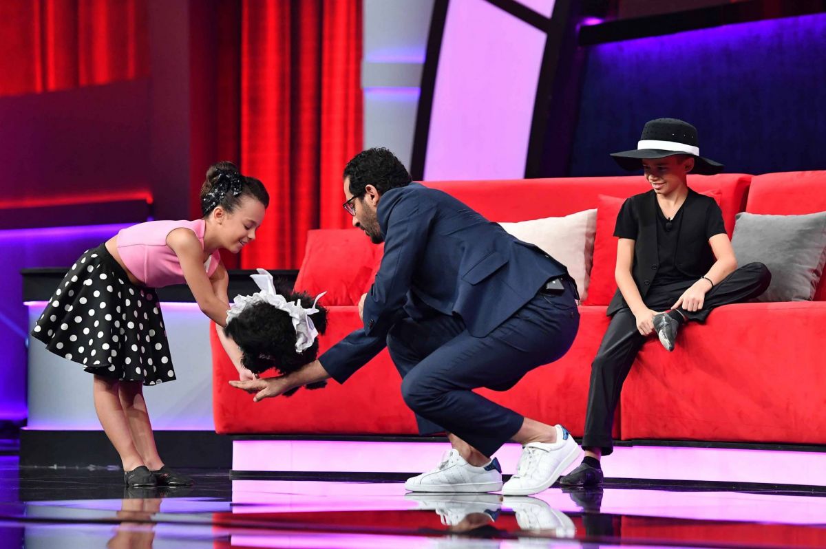 بالفيديو - مواهب واعدة تبهر الجمهور في 