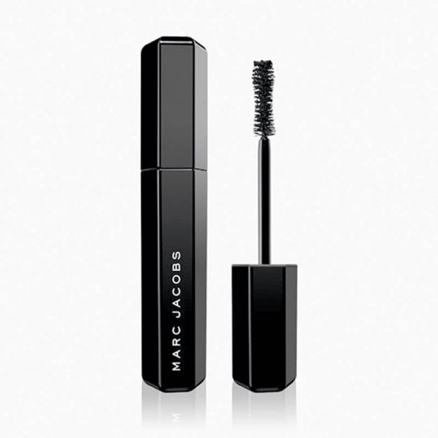 مخملية داكنة  Marc Jacobs Beauty Velvet Noir Mascara