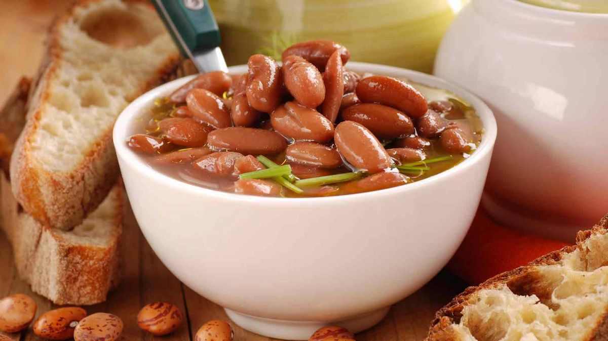 هذا المكوّن يمنع شعورك بالانتفاخ بعد تناول الفاصولياء... تعرّفي إليه