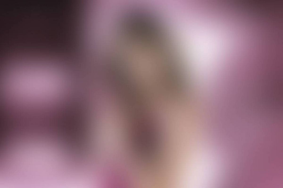 بالفيديو - فنانة شهيرة متهمة بالرذيلة تكشف ما حدث لها في سجن مصري.. وماذا فعلت بها المسجونات