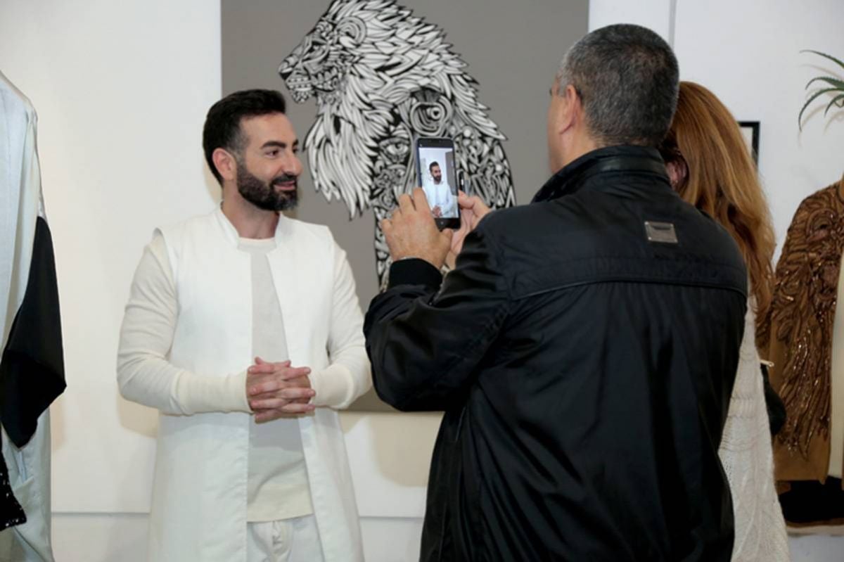 لأن لا حدود في الفن
الفنان أليكس أحمد حَبْلي
يحلّق بحرية وإبداع بين الرسم والتصميم