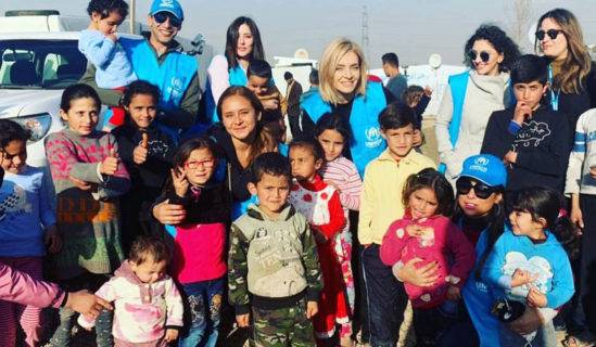 بالصور والفيديو - مهيرة عبد العزيز ونيللي كريم في المخيمات السورية