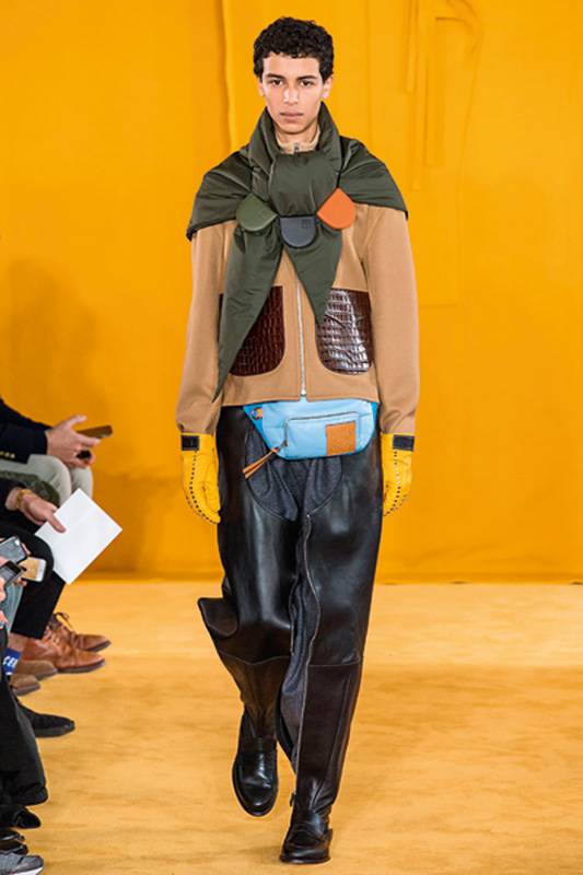 أجمل 5 صيحات مستوحاة من أسبوع الموضة الباريسي:
عودة المعاطف الطويلة والصوف وستايل ملك البوب