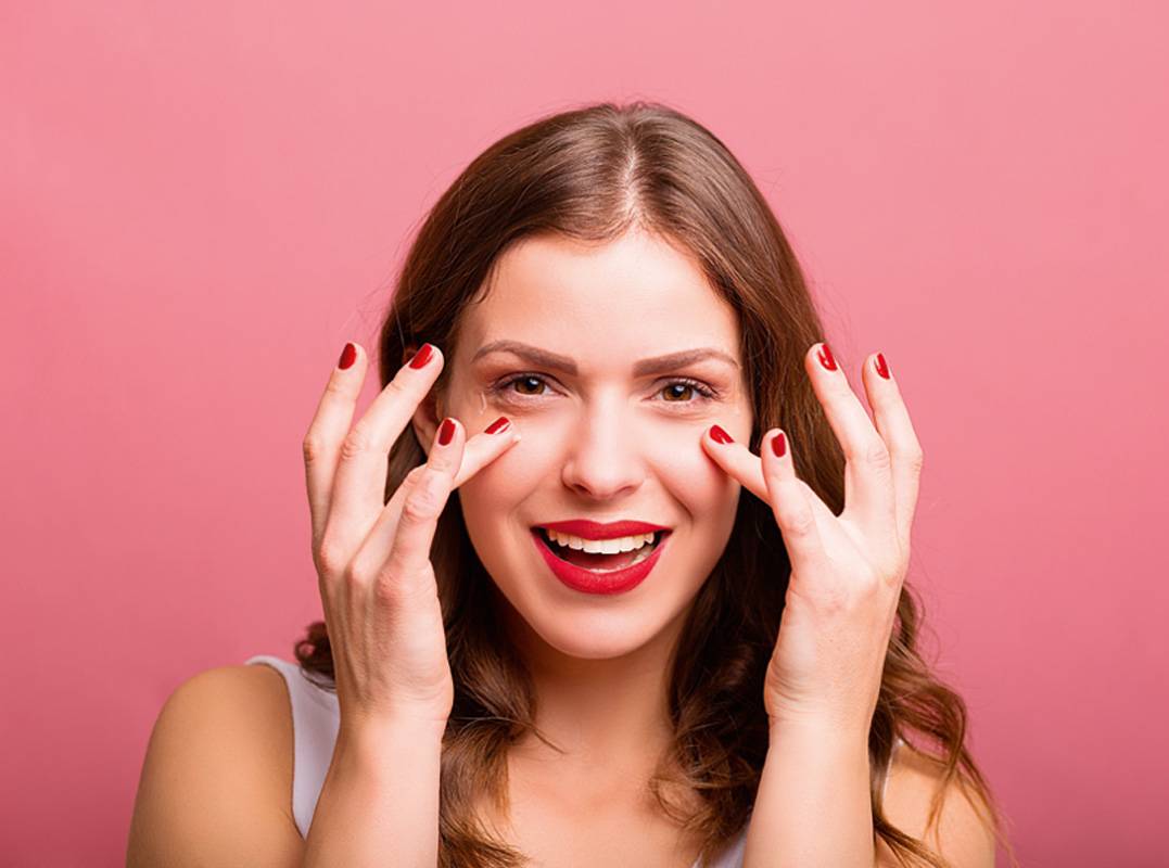 عززي إشراقة عينيك المتعبتين