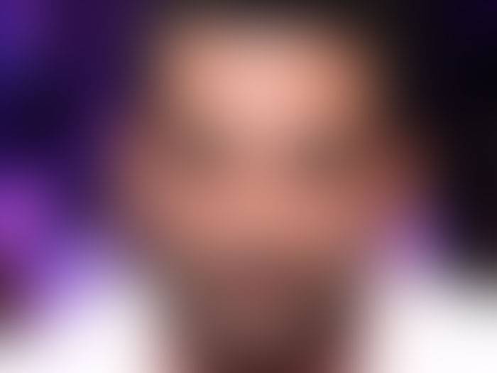 بالفيديو - نجم مصري يتدرب على الملاكمة... من هو وما السبب؟
