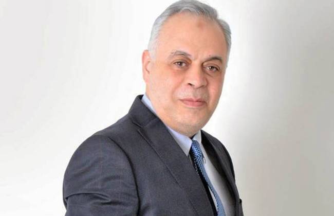 بعد اعترافات منى فاروق وشيماء المهمة عن الفيديو الإباحي.. نقيب الممثلين يفجر مفاجأة جديدة!