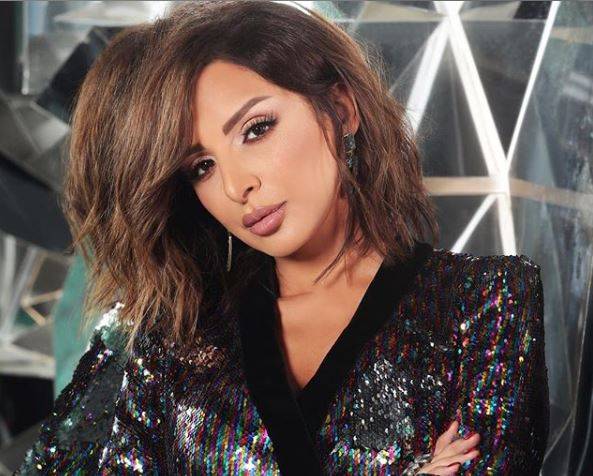 بالفيديو - أنغام تبكي بحرقة بسبب هذا الشاب.. اليكم ما فعله