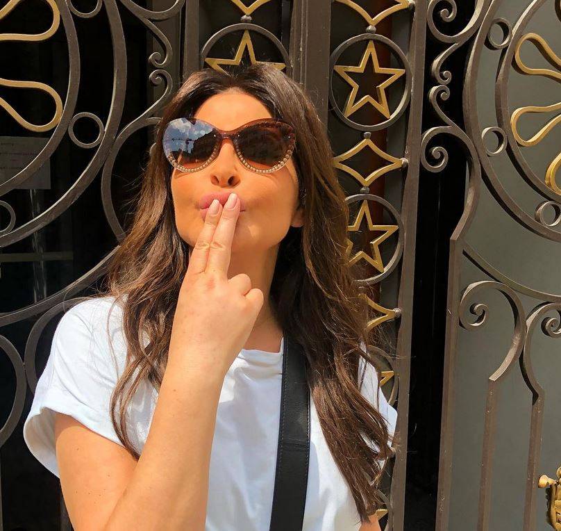 إليسا في أوّل صورة لها بعد العملية الجراحية... كيف بدت وأثارت الدهشة؟