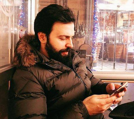 بالفيديو - خمنوا من هو اول شخص إحتفل بميلاد تيم حسن.. تعرفوا اليه