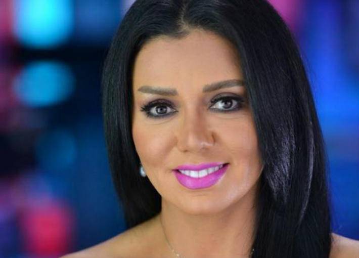 بالفيديو.. الظهور الأول لوالد رانيا يوسف.. ماذا قالت عنه؟