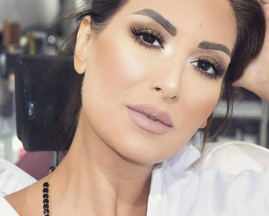 بالصورة – رويدا عطية تعتذر من والدتها... ما قصة العذاب والزعل والتجريح وما علاقة طفلها؟