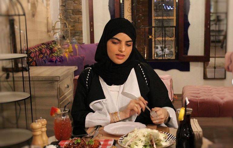 بالفيديو - في الأسابيع الأخيرة من حملها سارة الودعاني تكشف معاناتها... ما القصّة؟
