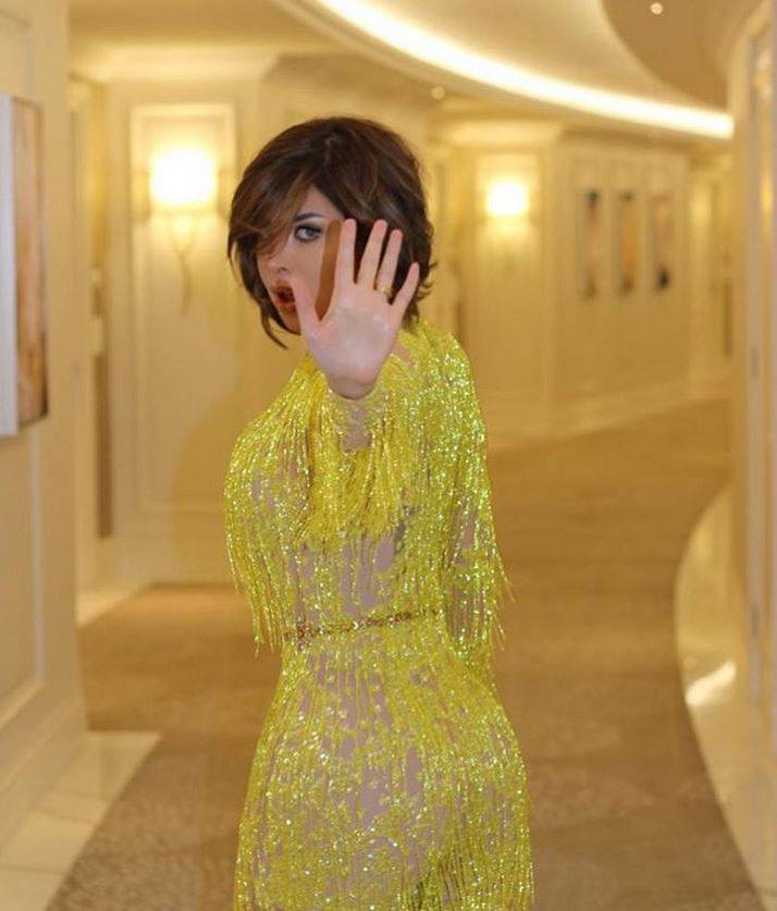بالفيديو – فنانة لبنانية تفتح النار على شمس الكويتية... ما قصة الحفلات الوهمية والصوت المسجّل؟