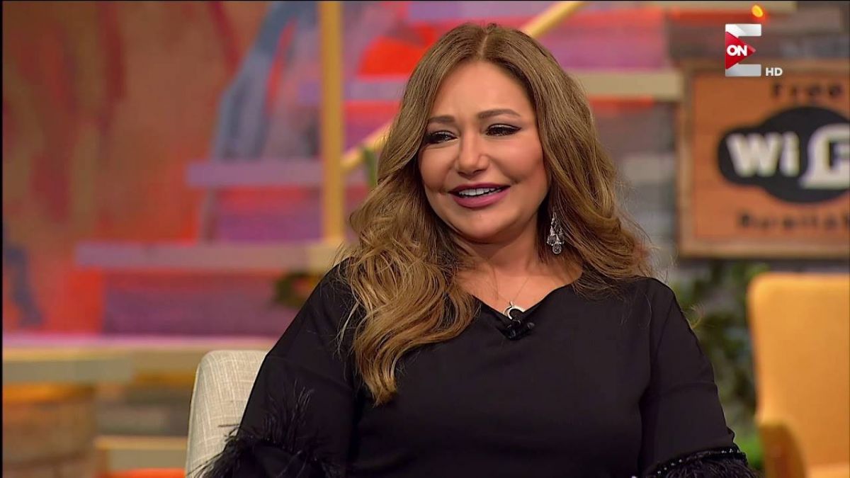 بالفيديو - ليلى علوي تكشف قصة حريق منزلها.. من الفنانة التي أنقذت ابنها؟