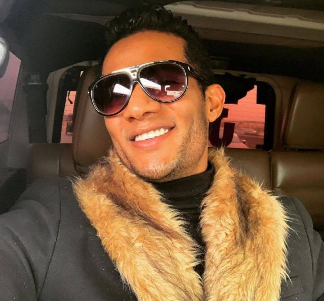 بالفيديو – ممثّل مصري قدير يشكو انخفاض أجره... 