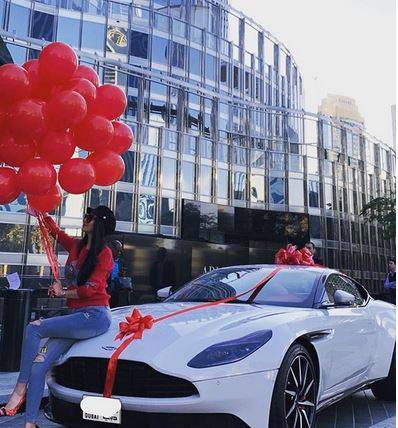 بالفيديو - بعد هدية السيارة.. تبرير مريم حسين يعرضها للسخرية وهكذا هددت من كشف كذبتها