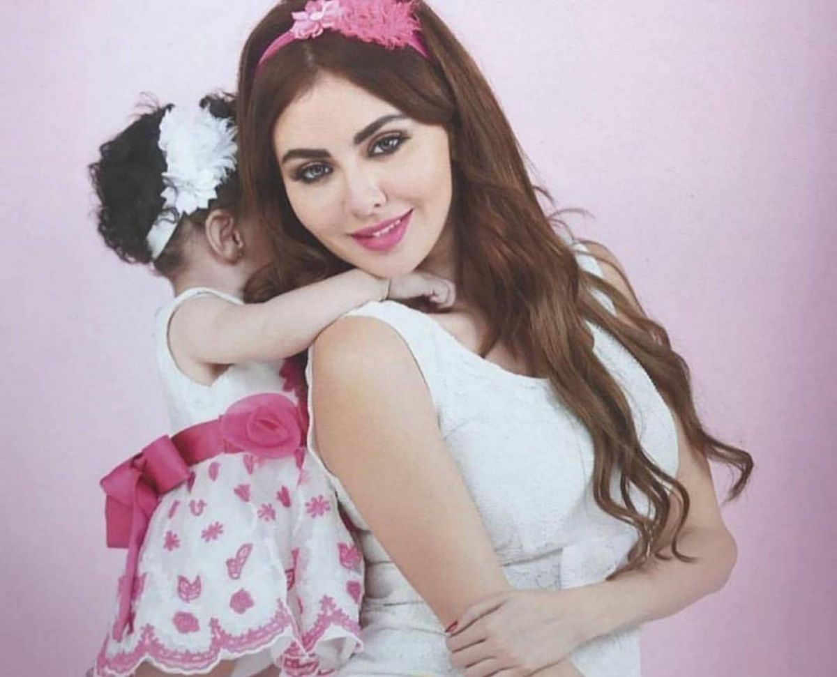 بالفيديو - بعد زواج طليقها.. هجوم على مريم حسين بسبب ما تفعله بابنتها