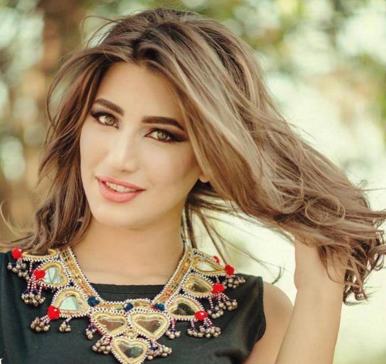 الموت يفجع نجمة 