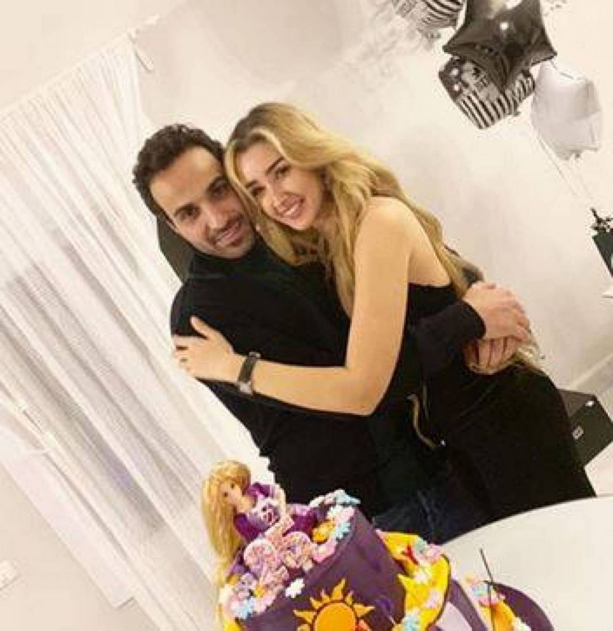 غيرة أحمد فهمي تضع هنا الزاهد في موقف محرج من جديد.. إليكم ما حصل وأزعج الجمهور