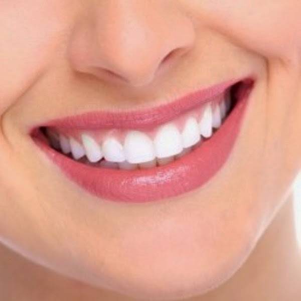 وصفتان من المنزل للحصول على شفاه وردية