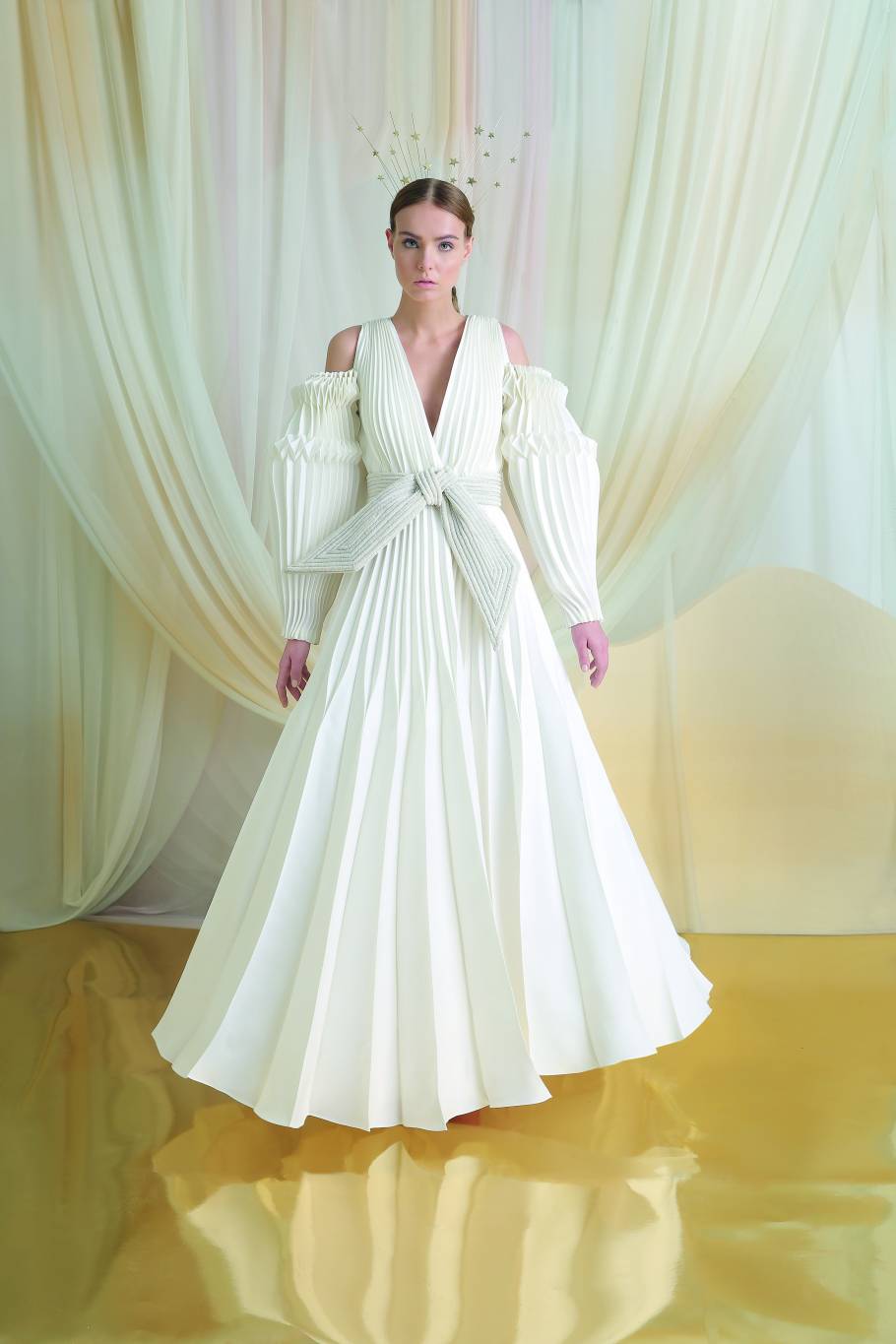 PARIS FASHION WEEK
WELCOMES ARAB DESIGNERS
سحر الشرق الأوسط في باريس