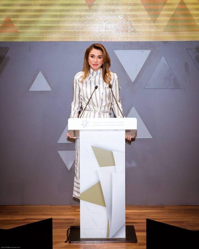 الملك عبدالله الثاني
يفتتح المقرّ الجديد لأكاديمية الملكة رانيا لتدريب المعلمين في الجامعة الأردنية