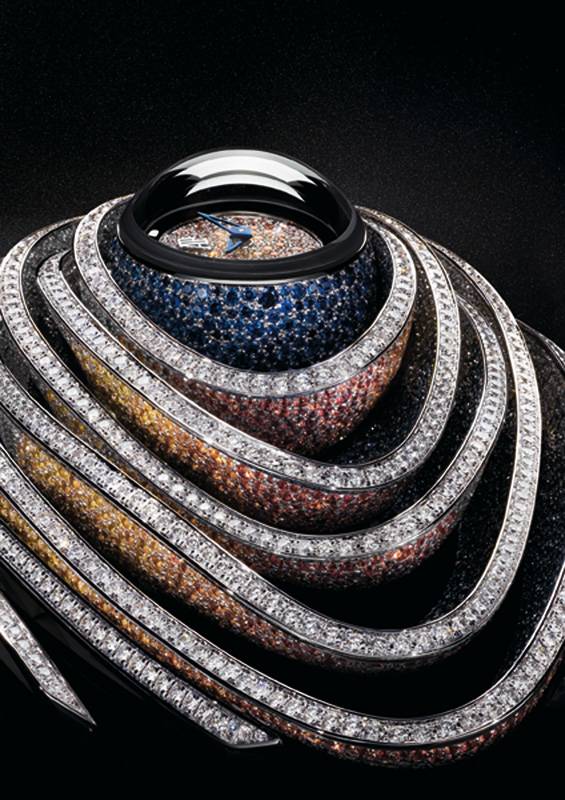 AUDEMARS PIGUET
SAPPHIRE ORBE
تحفة مجوهرة بإصدار وحيد