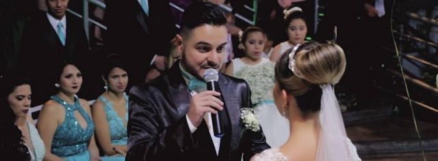 بالفيديو - في حفل زفافهما اعترف بأنه يحب فتاة أخرى وأشار بإصبعه... وهوية تلك الفتاة صادمة