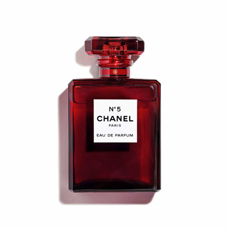 عطور بالأحمر العقيقي