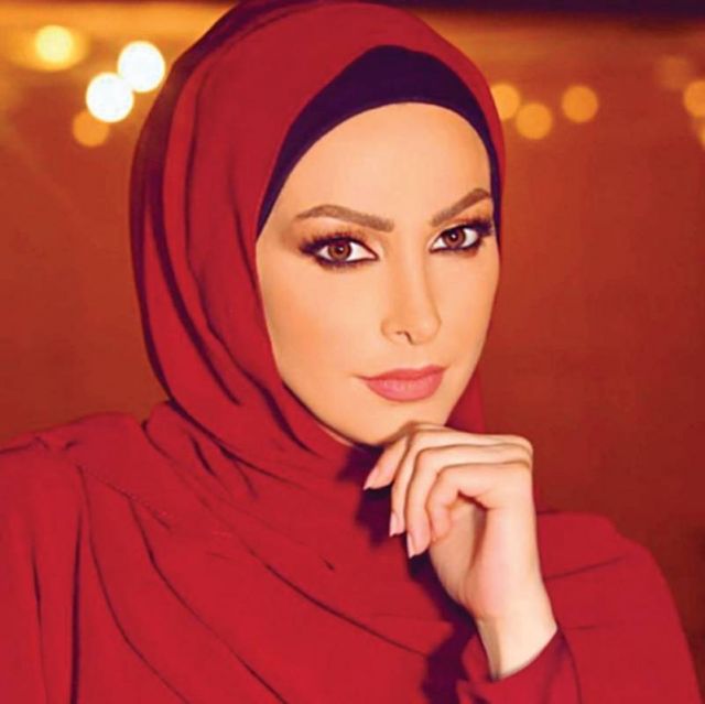 أمل حجازي في «حجابك تاجك»... ردّاً على حملات خلع الحجاب