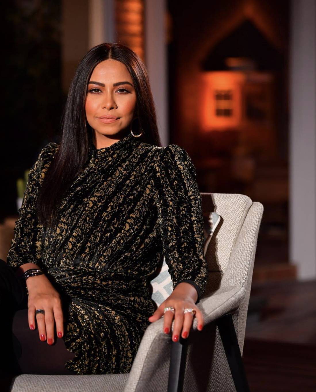 بالصور - لن تصدقي تكلفة فستان شيرين في برنامج 