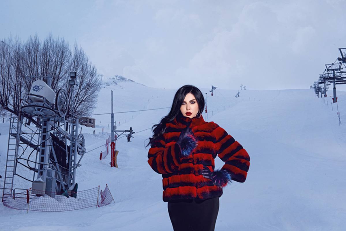 جيني إسبر: أنا جذابة بلباقة ونبيلة عبيد مثال التجميل الزائد