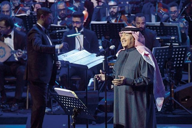 16 أغنية تجمع محمد عبده وجمهوره في «فبراير الكويت»