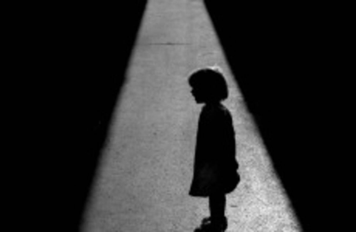 طفلة تنتحر من أجل إسعاد والدتها... ورسالتها لها تدمي القلوب