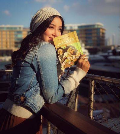 بالصور - تعلمي تنسيق ملابسك لتبدو اغلى على طريقة اسيل عمران