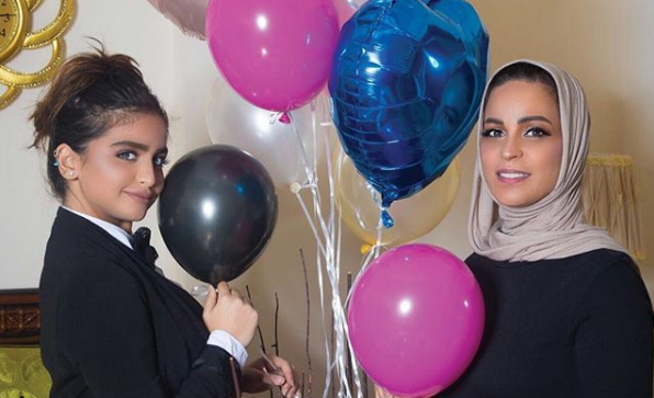 بالفيديو  - بعد كشفها عن معاناتها.. حلا الترك حزينة ومكتئبة وتستعين بوالدتها