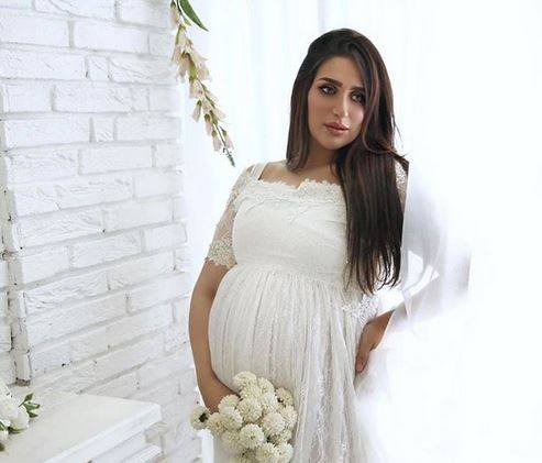 بالفيديو - الدكتورة خلود تصدم الجميع بنحافتها بعد أيام على انجابها.. شاهدوا كم تغيرت