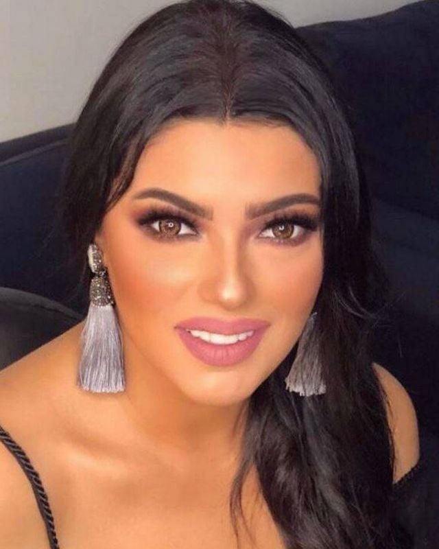 بالصورة – إبنة فيفي عبده تشعل المواقع بملابسها الضيقة بلون اللحم... هل أصبحت نحيفة إلى هذه الدرجة؟