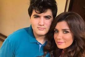 غادة ونجلها