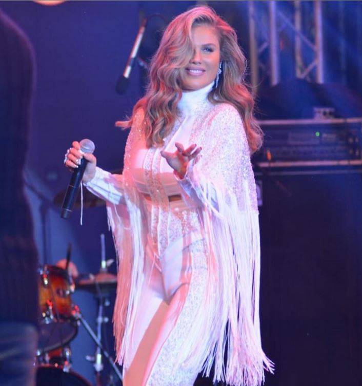 بالفيديو – لن تصدقوا كيف كانت نيكول سابا منذ 22 عاماً... هل تغيرت كثيراً؟